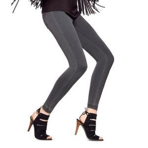 Hue small grey jeggings